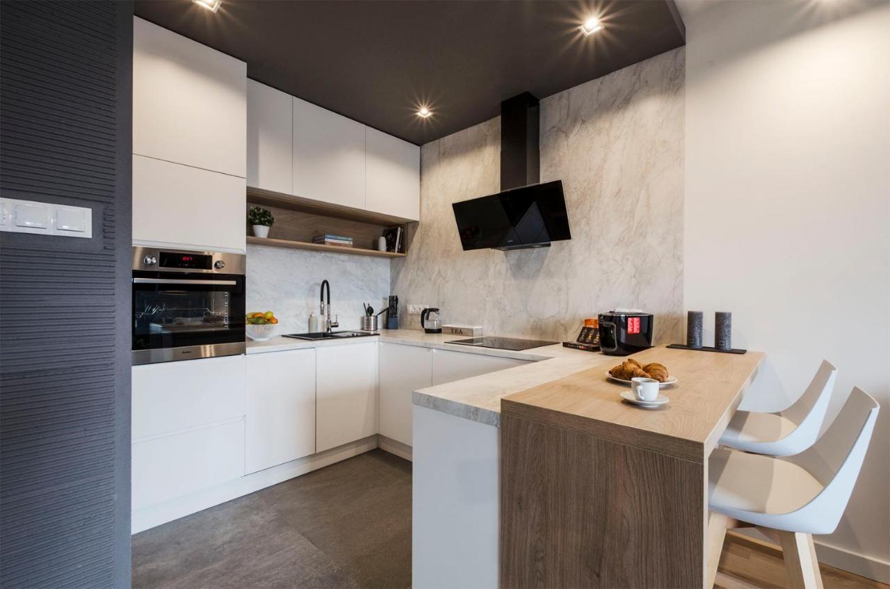 Sky Home- Ilumino Apartment -Centrum, Parking, Klimatyzacja, Dostep Na Kod ウッチ エクステリア 写真