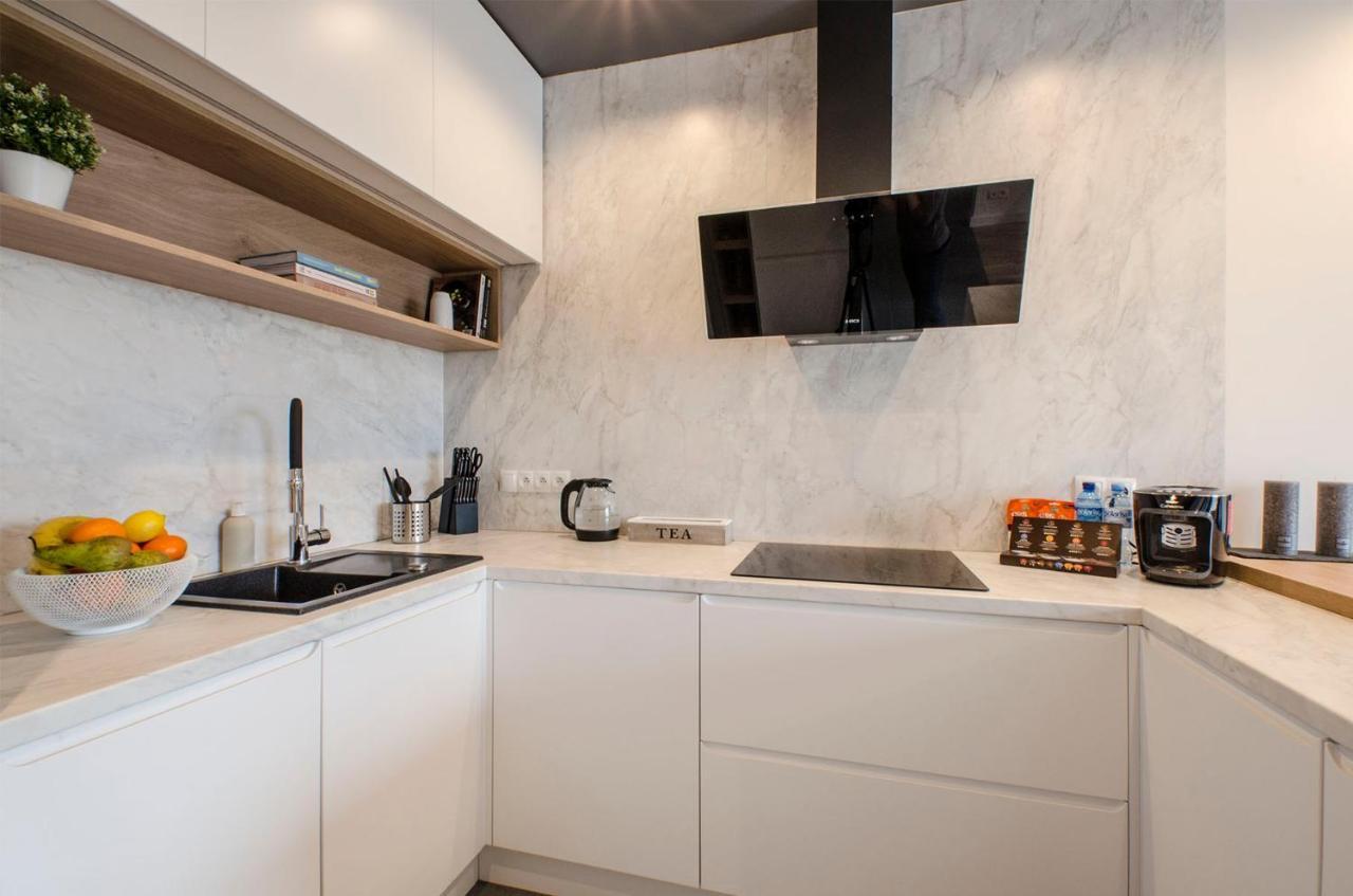 Sky Home- Ilumino Apartment -Centrum, Parking, Klimatyzacja, Dostep Na Kod ウッチ エクステリア 写真